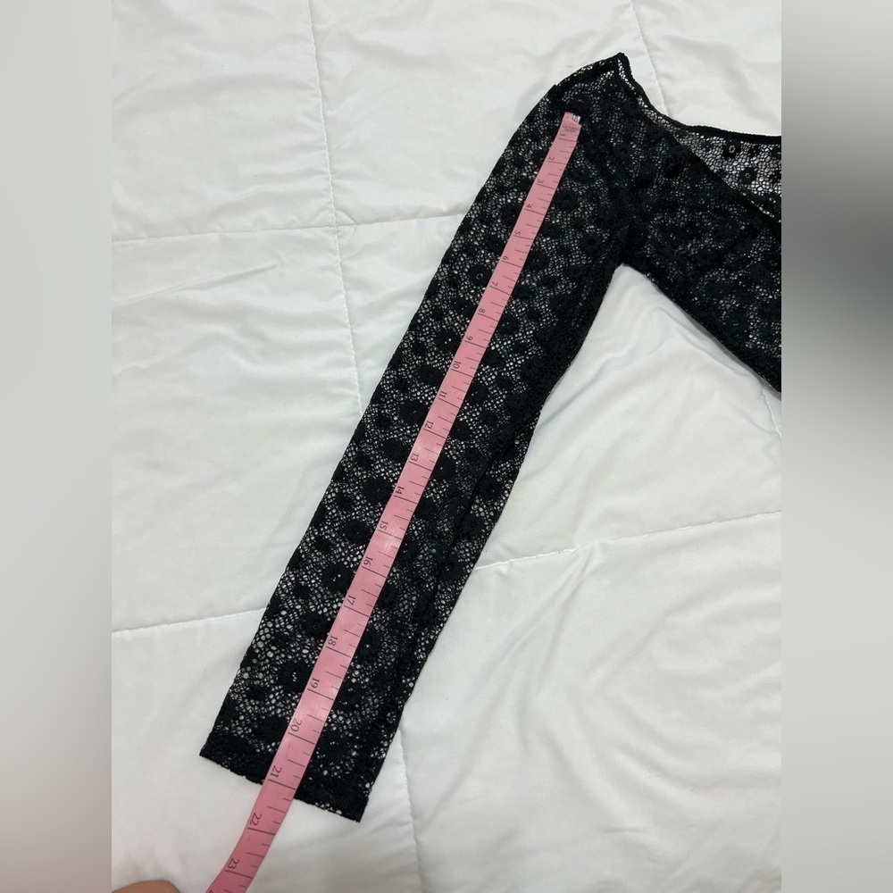 Victoria's Secret Scoop Back Black Medallion Lace
Teddy Bodysuit size M/L - Picture 5 of 14